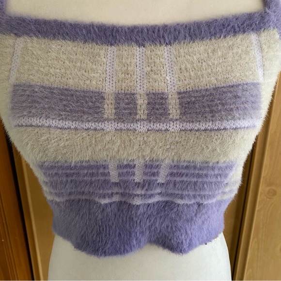 Papermoon • Fuzzy Purple & White Knit Cropped Sweater Tank - Picture 3 of 11